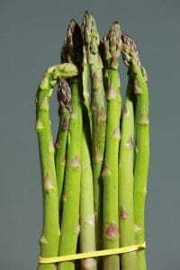 green asparagus 1331460 640 200x300 1