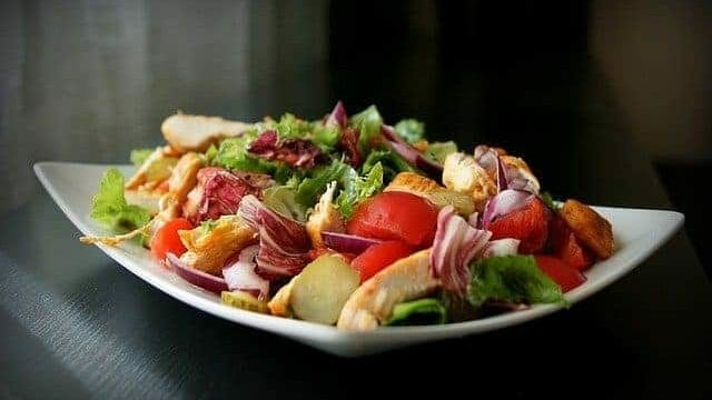 salad 1264107 640