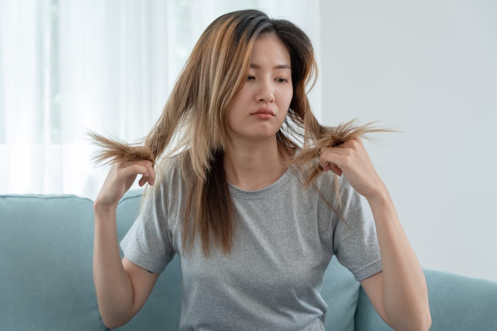 对头发状况不满意的女性